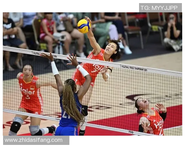 2015年世界女排大奖赛中国女排对阵英国队精彩回顾与赛况分析